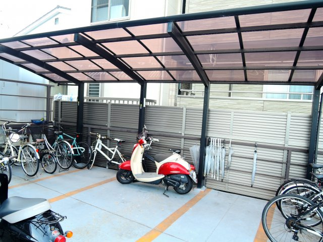 etoile MT.3(エトワールエムティースリー)の駐車場