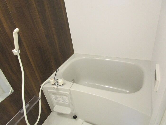 ガルデ妙典の浴室