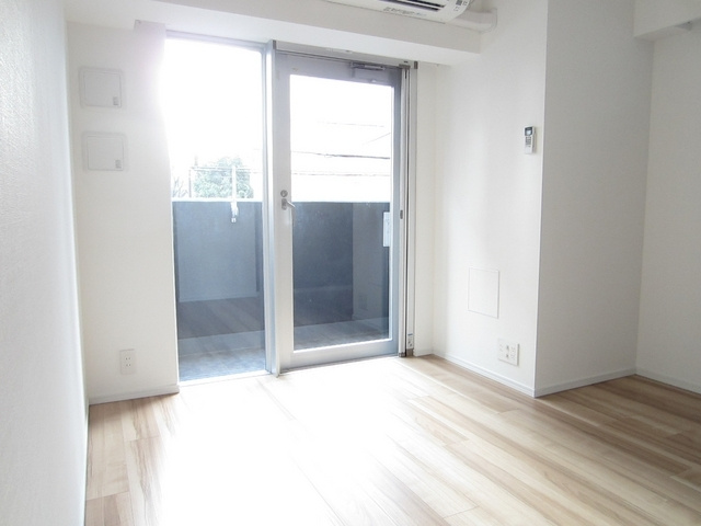 北区堀船２丁目の賃貸マンションの居間・リビング|陽当りも良いお部屋です