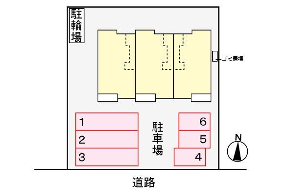 ソレイユの駐車場