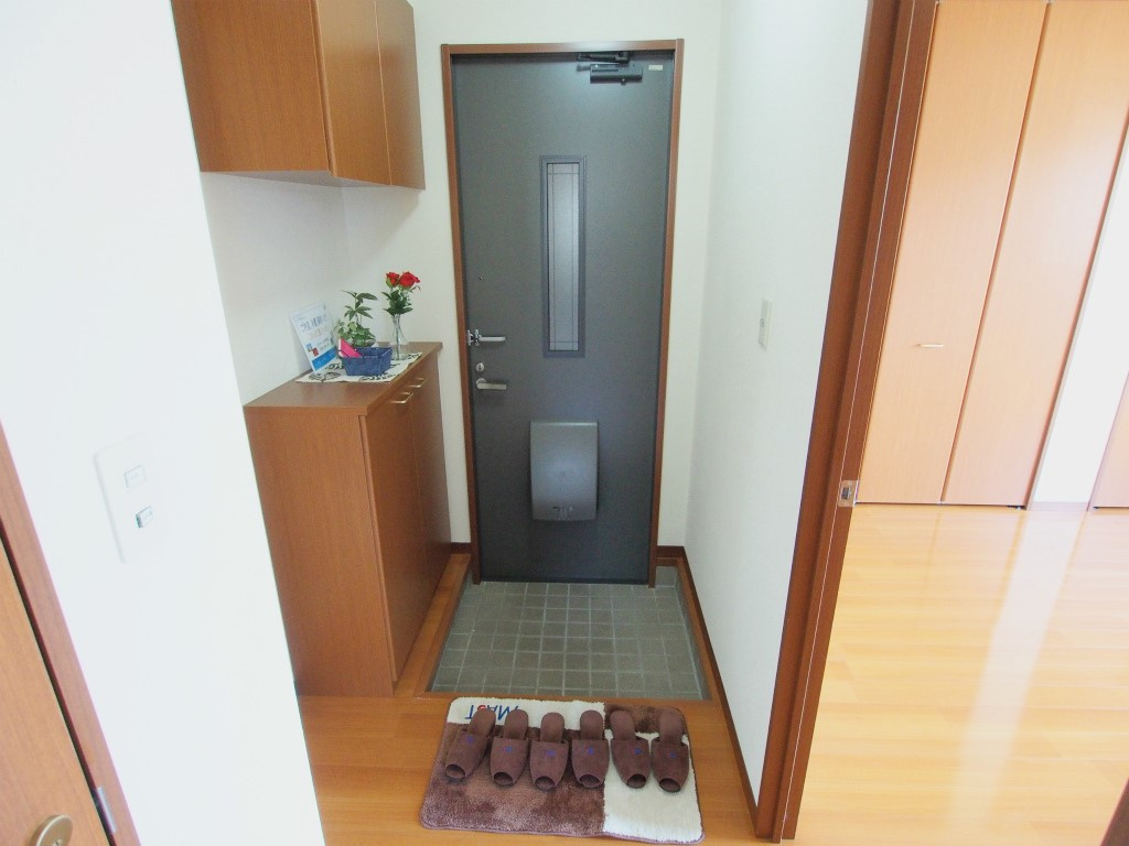 ボナール上安　A棟の玄関