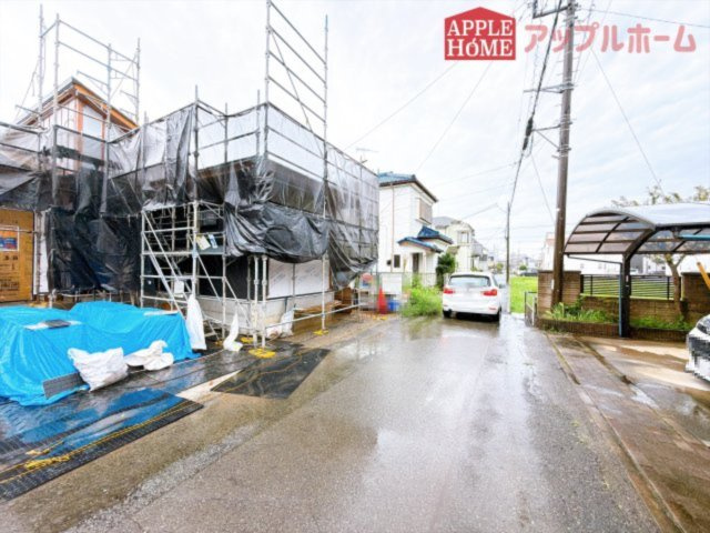 [新築住宅] 深谷市西島 全1棟の前面道路含む現地写真