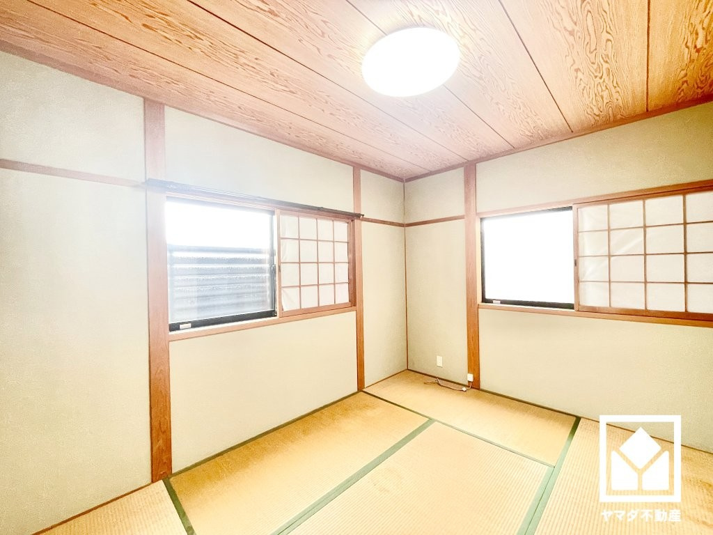 尼崎市栗山町の和室|約6帖の3階和室です。約4帖の3階洋室とは続き部屋になっており、一体でのご利用も可能です。