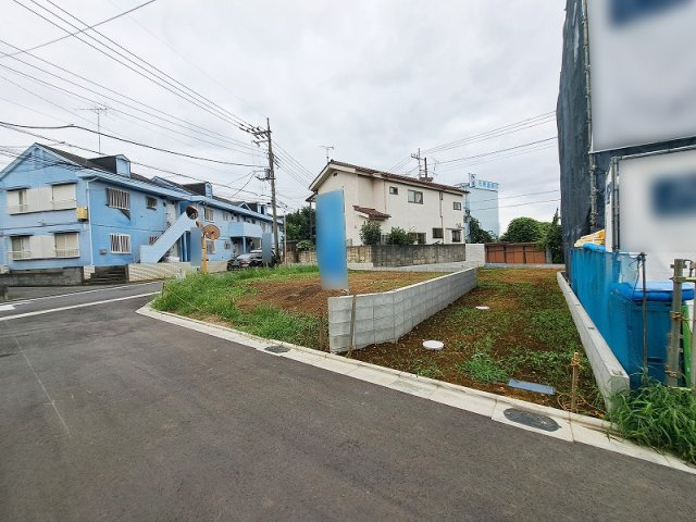 【外観】 | 東久留米市浅間町2丁目　新築一戸建住宅　全3棟　(保谷店) | 小学校まで徒歩4分、中学校まで徒歩9分　学校が通いやすい距離にあり安心。