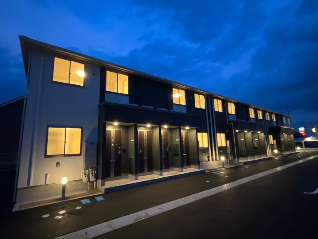 【外観】 | ヴィラ　ステートリー | 外観写真（夜）