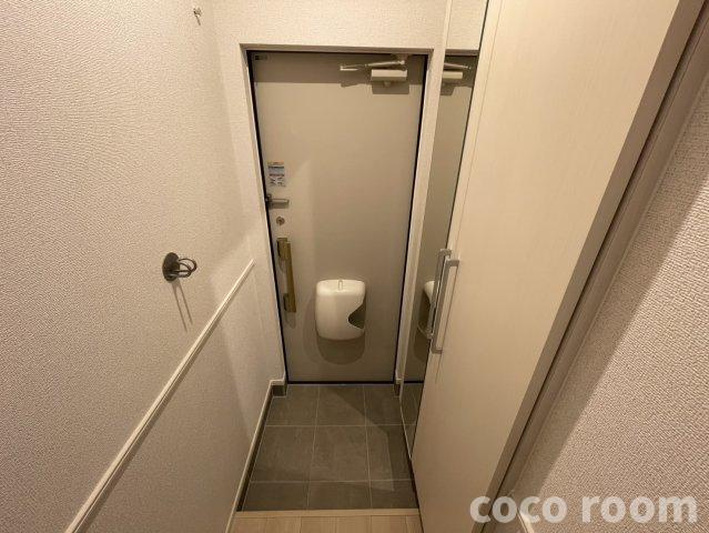 グロワールの玄関