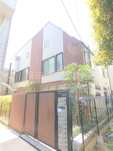 グランエッグス武蔵新田の外観|2019年2月築　木造地上3階建て総戸数8戸インターネット無料防犯カメラオートロック付！
東京都大田区矢口2丁目　東急多摩川線武蔵新田駅最寄り徒歩7分、矢口渡駅徒歩9分