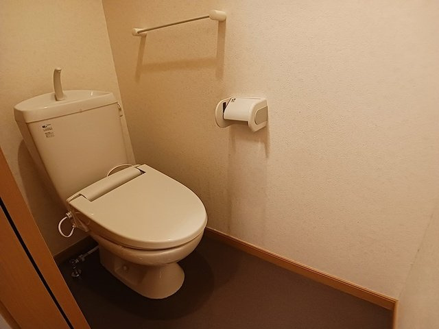 【トイレ】 | ツイン　ハウスオークＢ | コンパクトで使いやすいトイレです