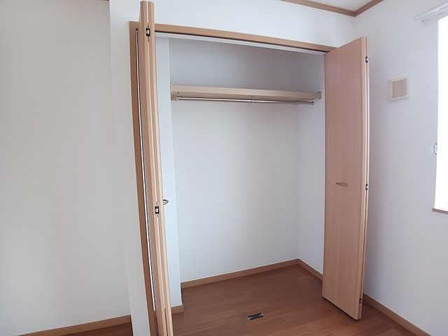 【収納】 | ツイン　ハウスオークＢ | たっぷりとした収納スペースです