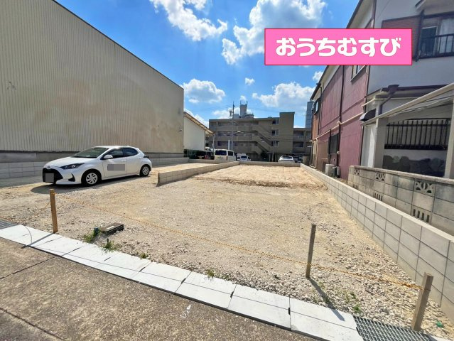 名東区新宿4期(全2棟)の前面道路含む現地写真