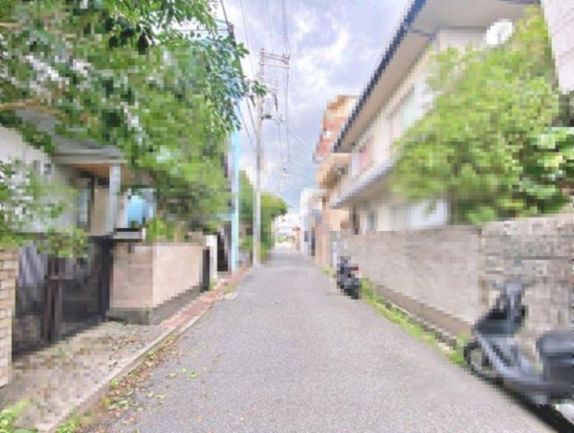 上野口町　中古一戸建ての前面道路含む現地写真|■物件内覧・資金計画相談・住宅ローン相談、リフォーム相談、お問合せ受付中■
※当日・翌日のご内覧、ご相談はお電話でのお問合せがスムーズです！