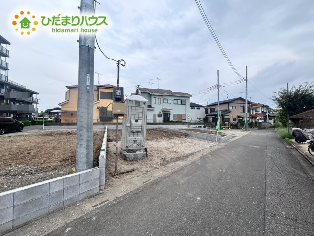 上尾市瓦葺　新築戸建　リーブル02の前面道路含む現地写真|9/3　撮影