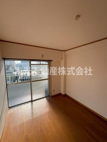 サンライフ小阪の居間・リビング