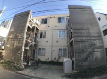 MERCIのエントランス|ゆとりのあるエントランスです