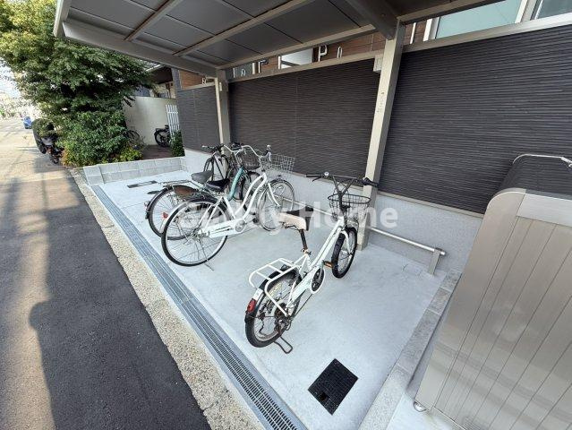 フジパレス今川公園Ⅴ番館の駐車場
