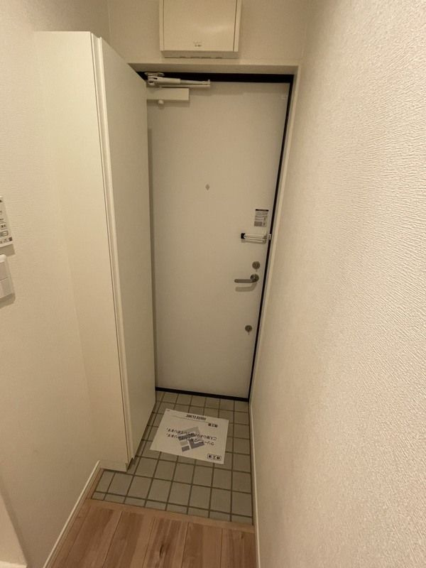 グラン王禅寺の玄関