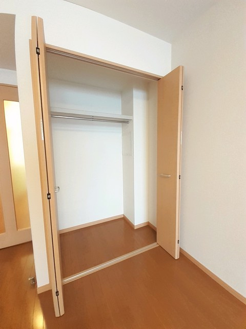 メゾン　ド　リーフの収納