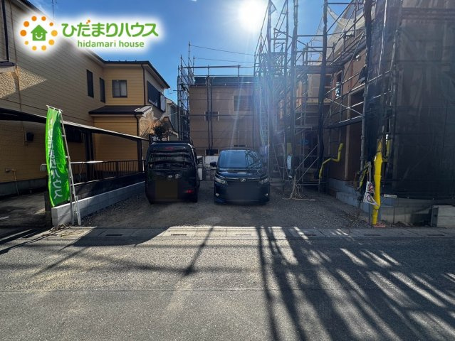上尾市瓦葺　新築戸建　リーブル01の駐車場|10/12撮影