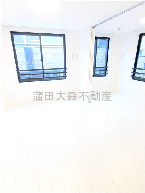 COCOCUBE大森西　東邦医大通りの居間・リビング