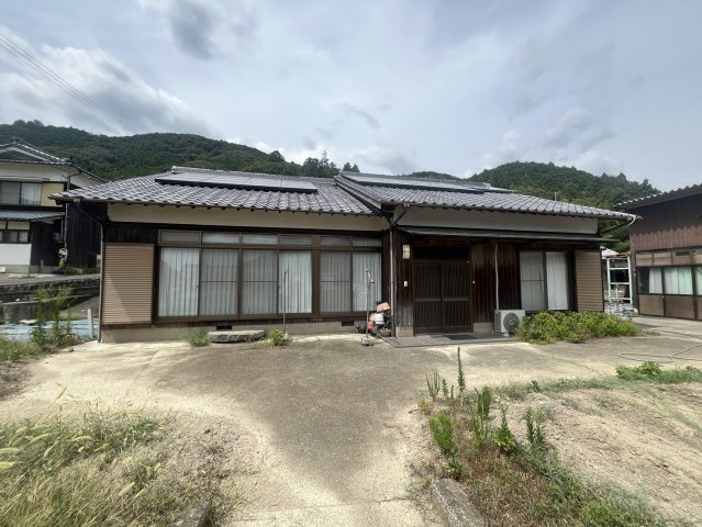 姫路市安富町塩野平屋(倉庫・畑付き）の外観
