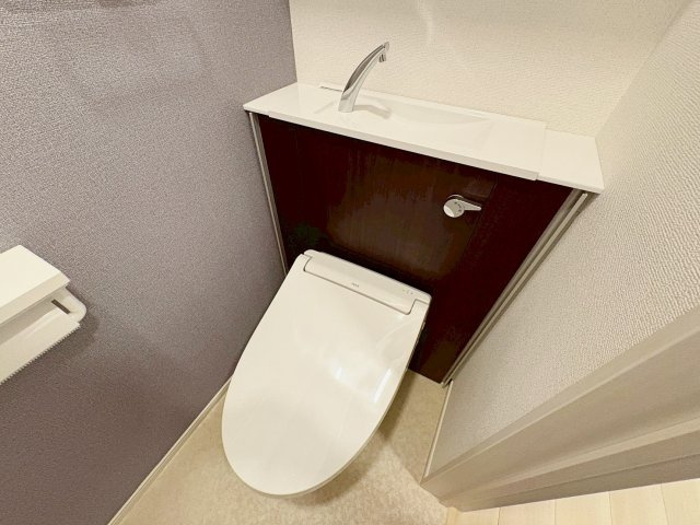 ブリランテのトイレ|清潔感のあるトイレです