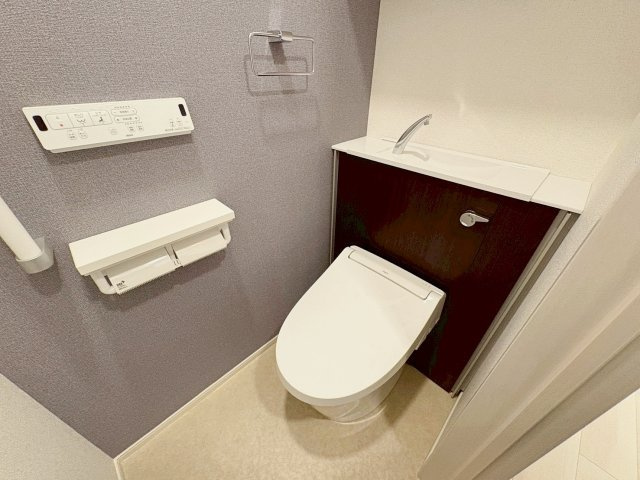 ブリランテのトイレ|清潔感のあるトイレです