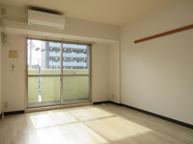 MAEKAWA BLDの洋室|同マンション別部屋