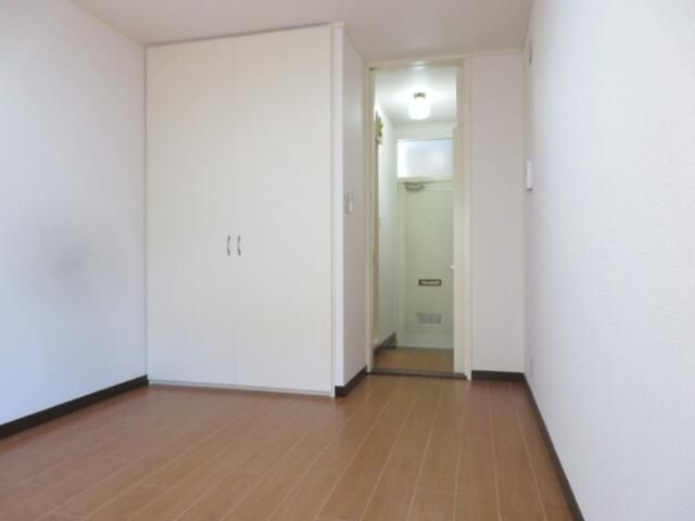 エクセレント鴨居の寝室