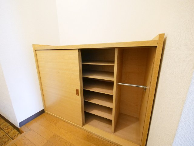 コープ野村運動公園504の収納