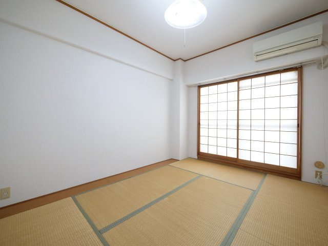 コープ野村運動公園504の和室