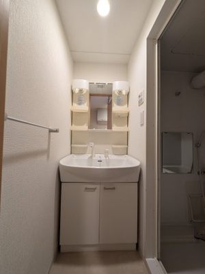 【洗面所】 | リージア代々木 | ※同じ建物の別のお部屋の写真です。

