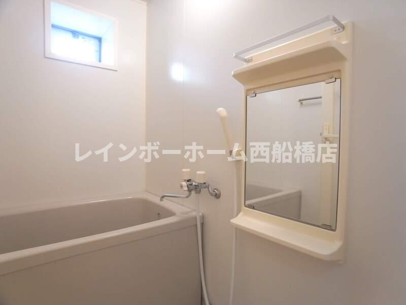 リリックコートハイビスカスの浴室