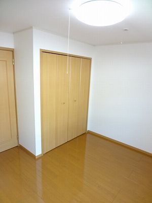 ノース　ワンの洋室