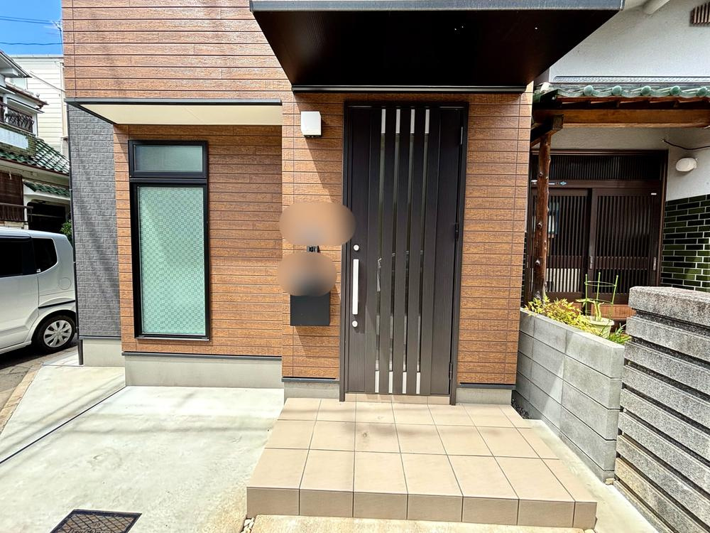 平野屋2丁目　中古一戸建ての玄関|■物件内覧・資金計画相談・住宅ローン相談、リフォーム相談、お問合せ受付中■
※当日・翌日のご内覧、ご相談はお電話でのお問合せがスムーズです！