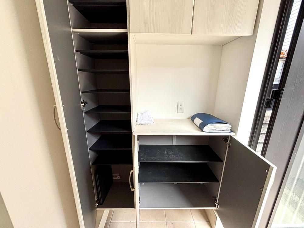 平野屋2丁目　中古一戸建ての収納|シューズボックス
■物件内覧・資金計画相談・住宅ローン相談、リフォーム相談、お問合せ受付中■
※当日・翌日のご内覧、ご相談はお電話でのお問合せがスムーズです！