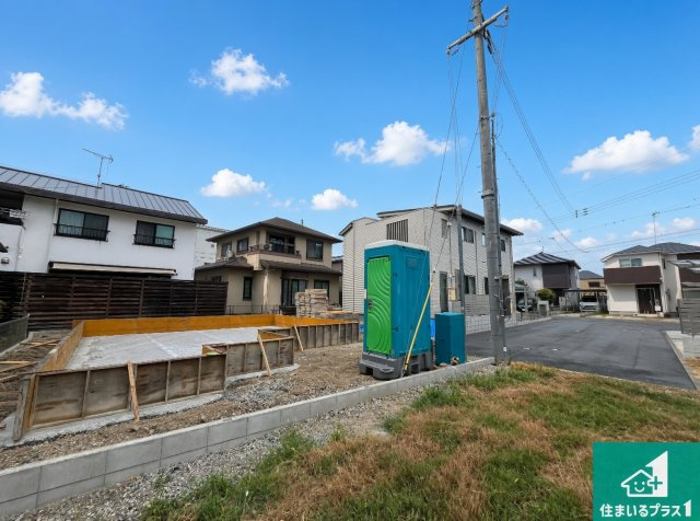 加古川市加古川町大野　第10期　新築一戸建ての前面道路含む現地写真|周辺は落ち着いた街並みの住宅地！子育てがしやすい住環境です！まだ未完成ですが、現地でしかわからない事もございます。是非一度ご覧ください。