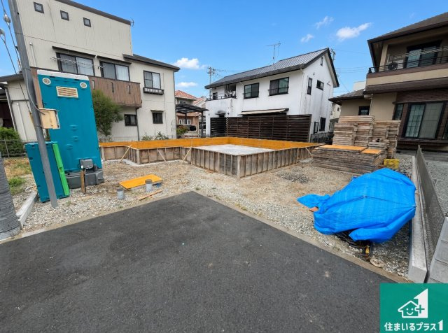 加古川市加古川町大野　第10期　新築一戸建ての前面道路含む現地写真|周辺は落ち着いた街並みの住宅地！子育てがしやすい住環境です！まだ未完成ですが、現地でしかわからない事もございます。是非一度ご覧ください。
