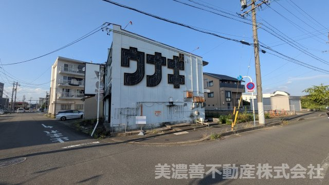 ６７３７２　岐阜市宇佐南1丁目売住居付店舗の外観