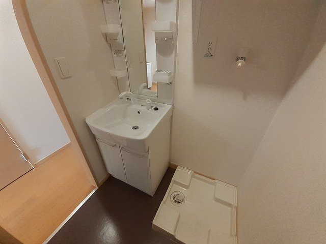 忙しい朝には欠かせない洗面所です