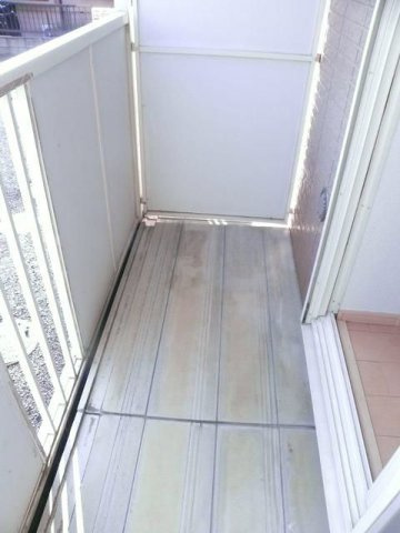 落ち着いた時間を過ごせるバルコニーです