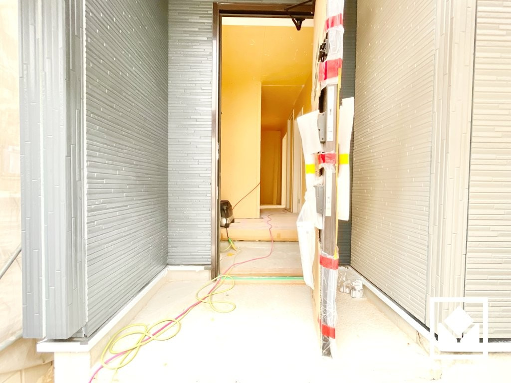 尼崎市水堂町２丁目の外観|「酒のやまや尼崎水堂店」まで徒歩5分（約400m）。食卓を豊かにするこだわりの食材や飲み物が身近に揃い、日々のお買い物やちょっとした贈り物探しにも重宝する立地です。