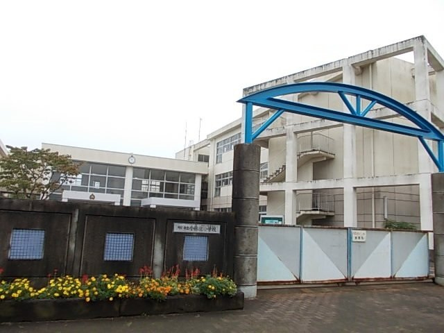 小林北小学校まで1400m