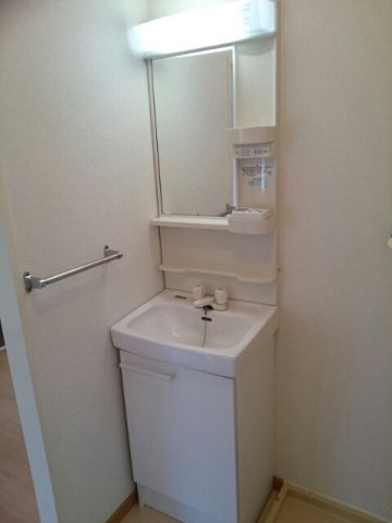 忙しい朝には欠かせない洗面所です