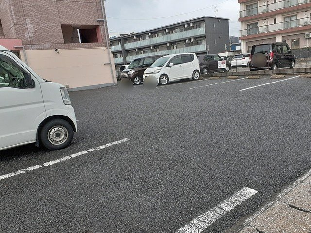 駐車場に車を止められます