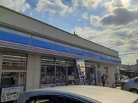 ローソン 入間上藤沢店まで300m
