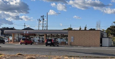 セブンイレブン館山真倉店まで450m