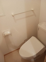 清潔感のあるトイレです
