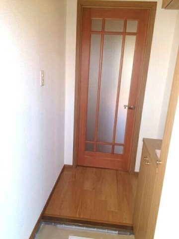 毎日通る玄関はこちらです