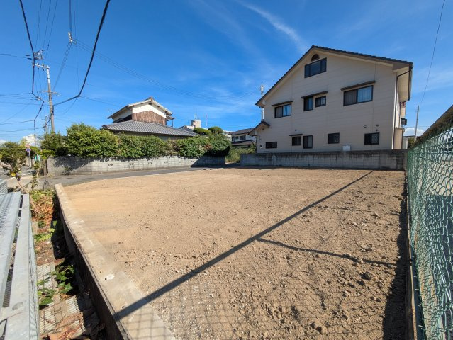 松山市空港通六丁目土地の外観