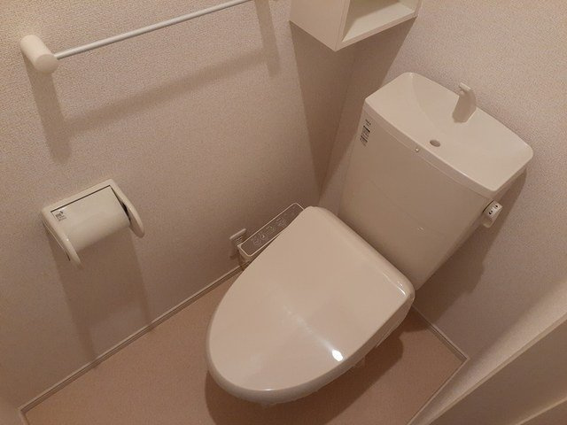 清潔感のあるトイレです